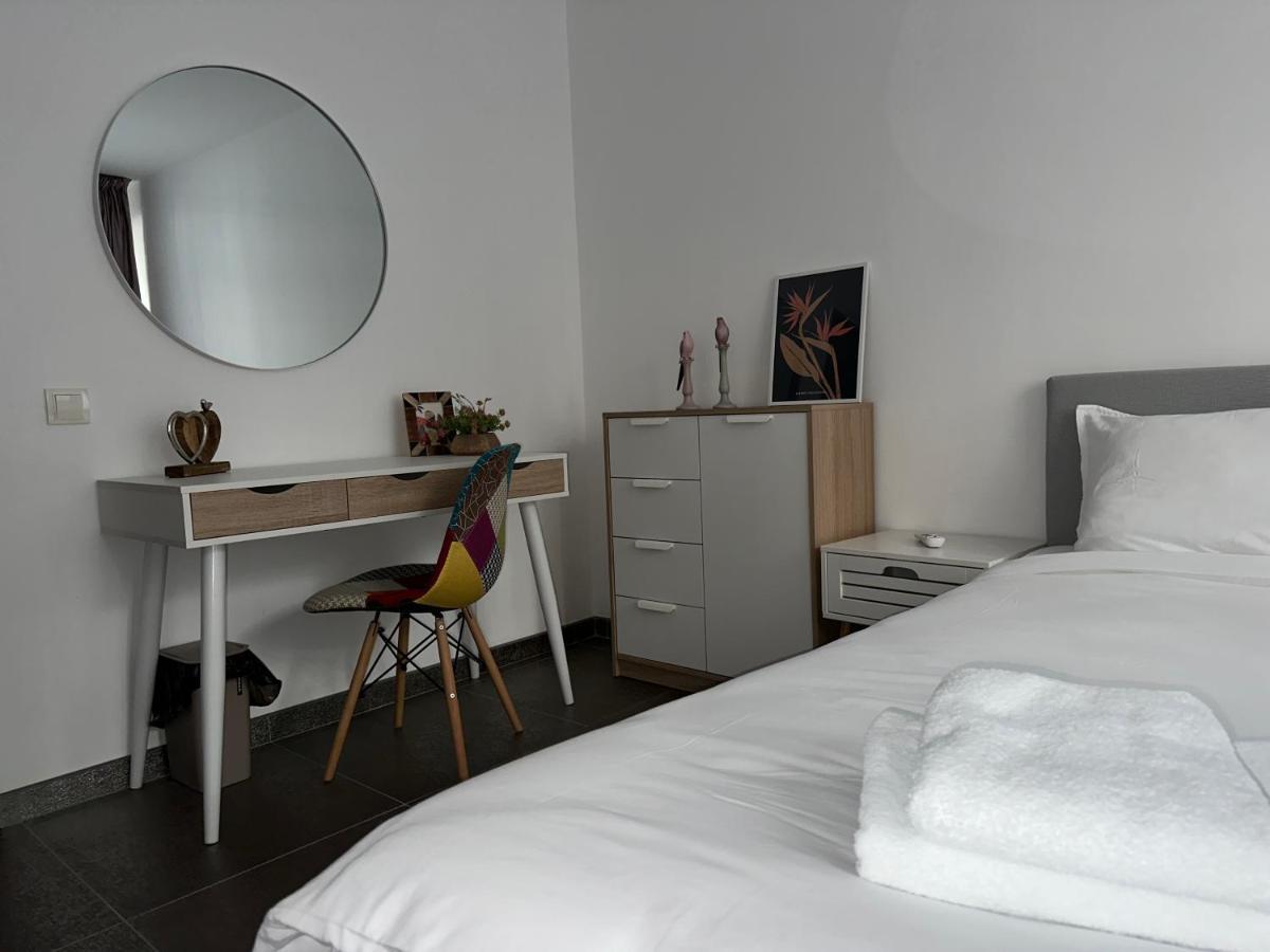 Xox Comfort Obregia Bukarest Exterior foto